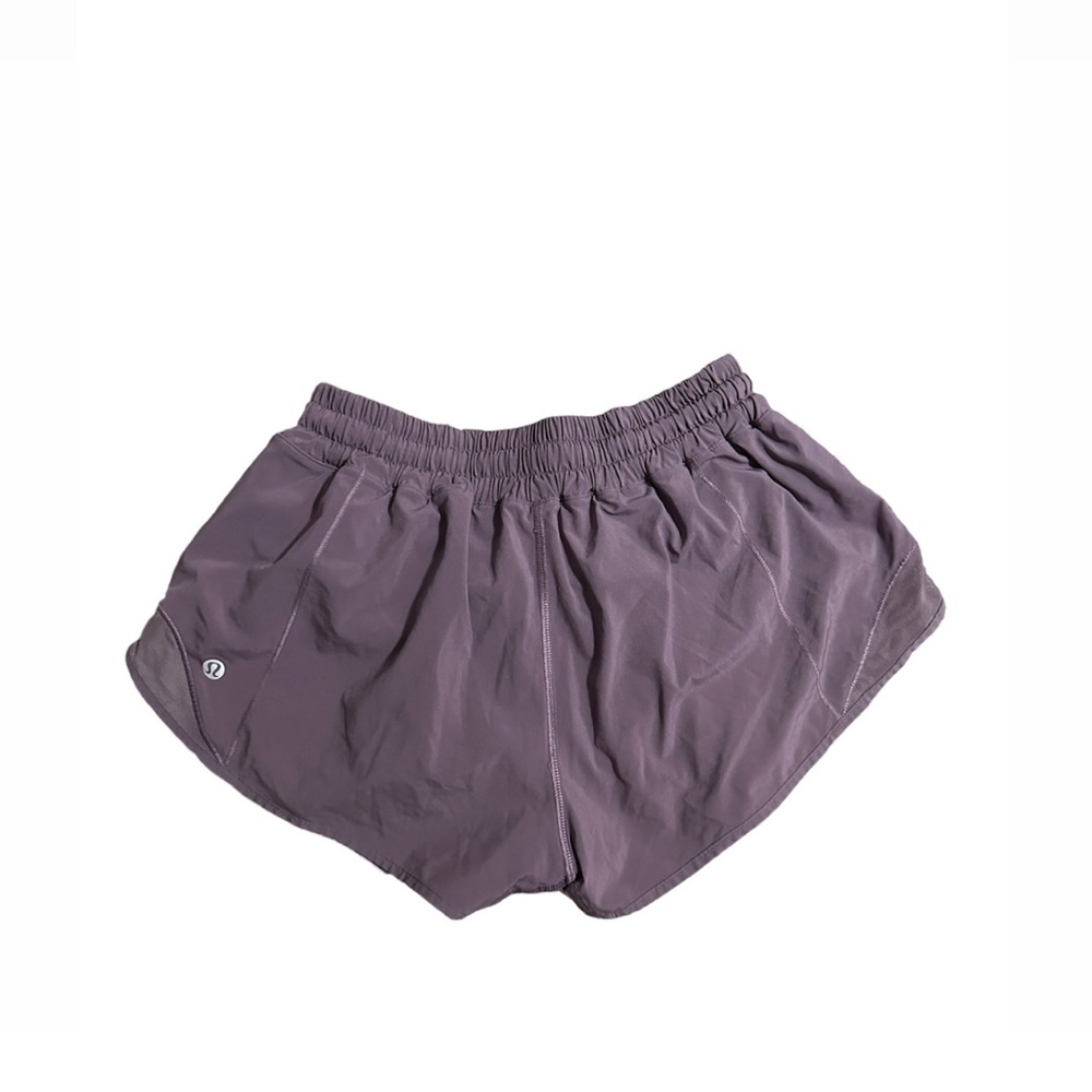 lululemon hotty hot short ll 2.5”